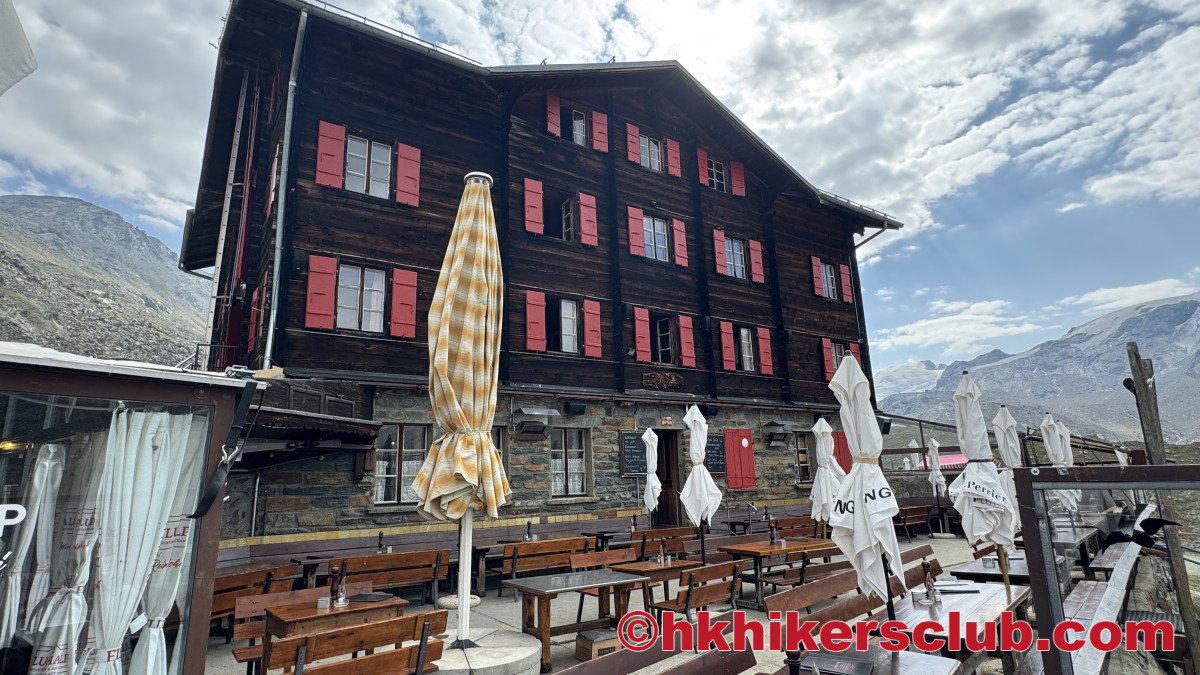 A restaurant a short walk from Blauherd station