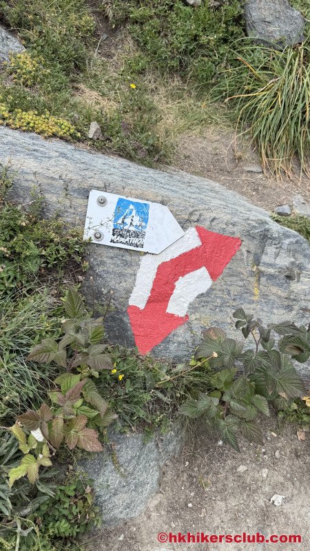 Plenty of markings along the way for different ways