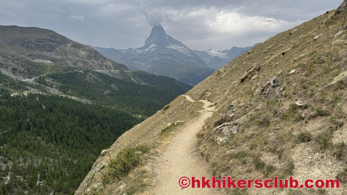 Hope your not afraid of heights but stunning views…and BTW that’s a long drop down